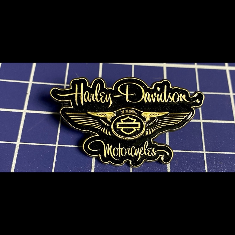 Harley Davidson Pin Vest Jacket Pin -Wings & BAR AND SHIELD HARLEY DAVIDSON 110
